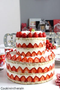 fraisier wedding cake avant d'être dévoré