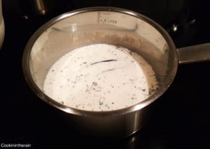 infusion de la vanille dans le lait tiède