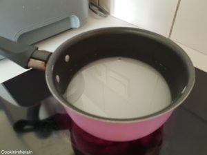 eau et sucre avec vanille pour ébullition
