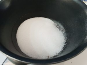 1/3 du sucre en poudre à faire fondre